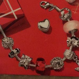 Avon Cherished Memories Bracelet Set